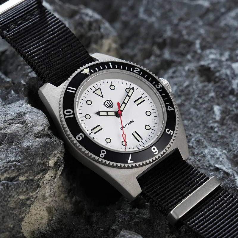 Watchdives WD1972 Quartz Watch Sapphire Luminous Men Watches VH31 Sweep Seconds Movement 20Bar Waterproof Watches with Gift Box