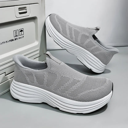 Men Shoes Sneakers Breathable Mesh Slip on Running Shoes Outdoor Non-Slip Couple Jogging Training Hiking Sports Shoes
