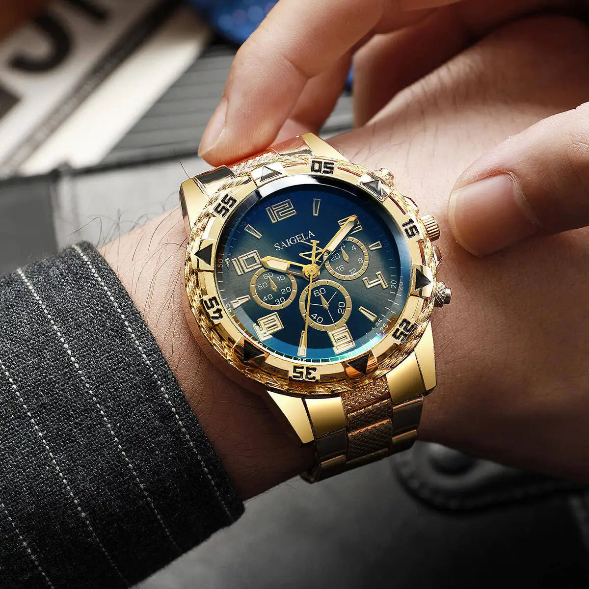 1PC Surprise Mystery Watch Blind Box-Men Business Watches Fashion Arabic Dial Steel Band Male&
