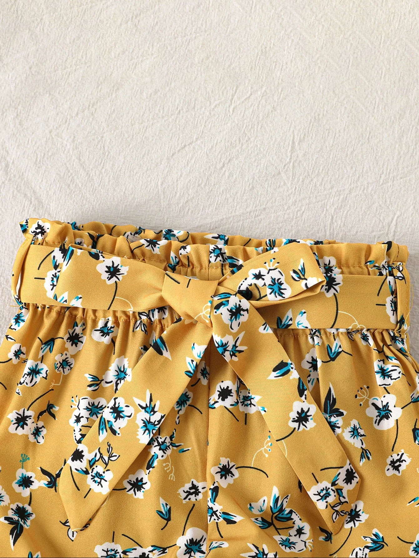 Girls Summer 2-Piece Set Cartoon Print T-Shirt & Floral Straight Leg Pants Breathable Kids Clothing Casual Outfit Fashion