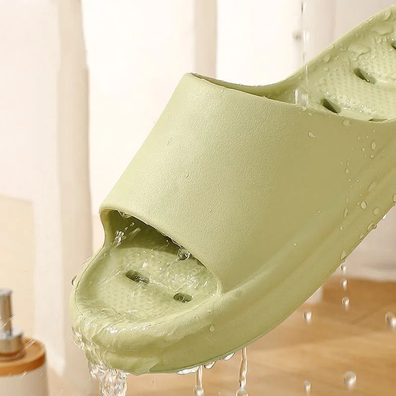 Hollow Out EVA Bathroom Shower Slippers Women Soft Sole Water Leakage Home Slides for Couple Non Slip Summer Beach Sandals Shoes
