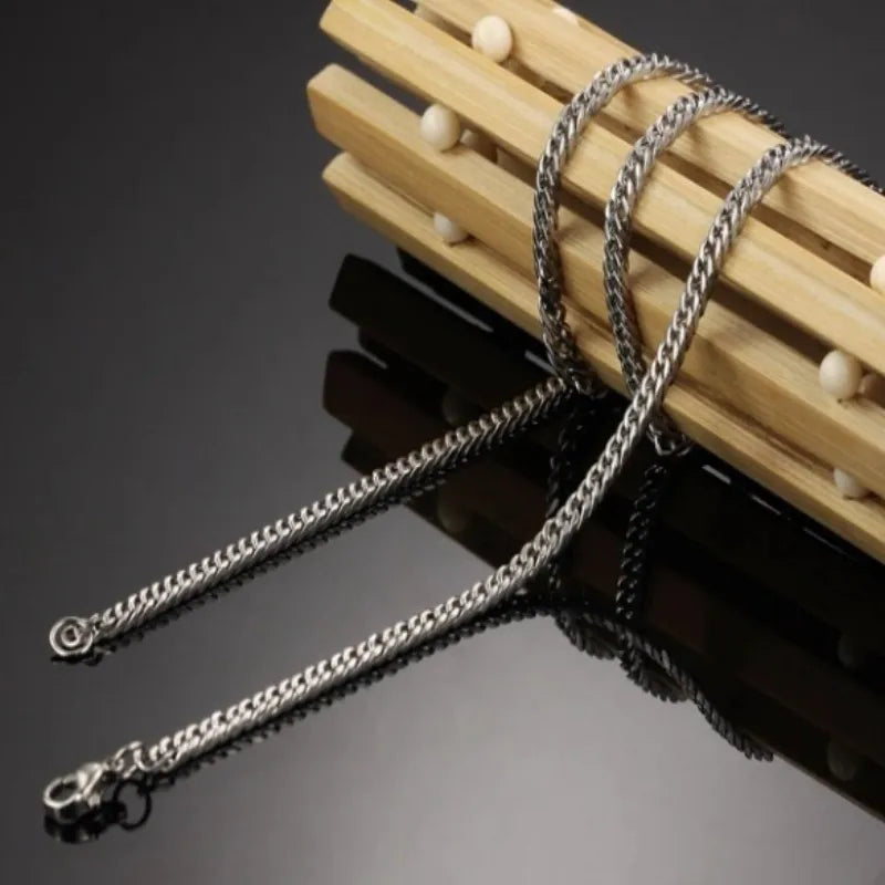 Bold Cuban Chain Necklace
