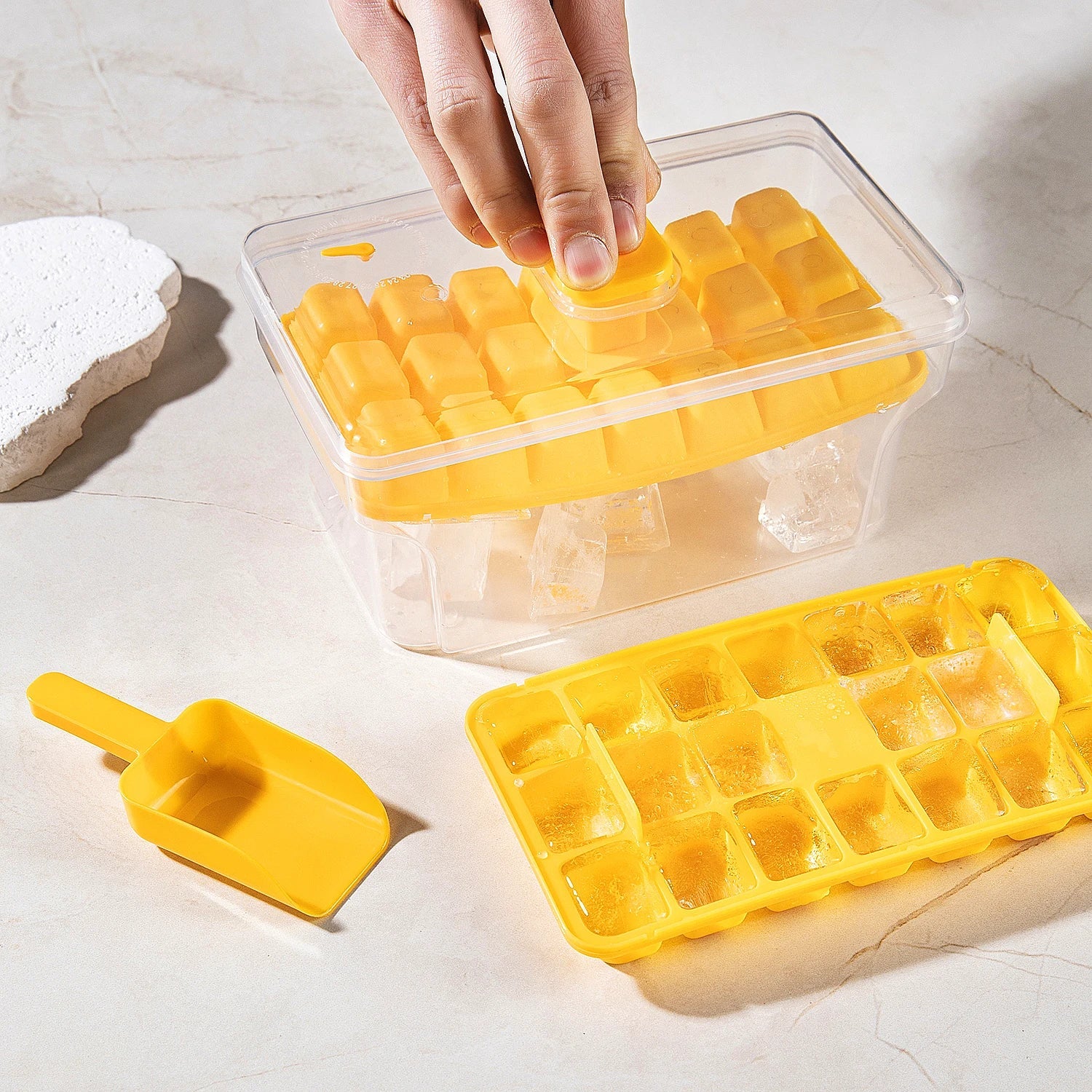 Easy-Release Ice Tray Set